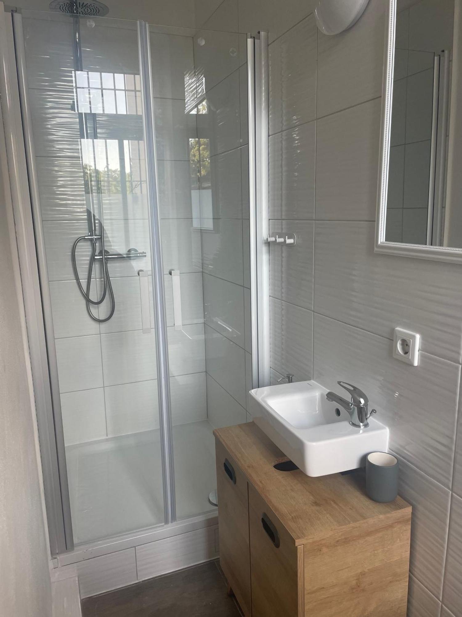 Appartement "Gudrun" Inklusive Parkplatz Halle (Saale) Exterior foto